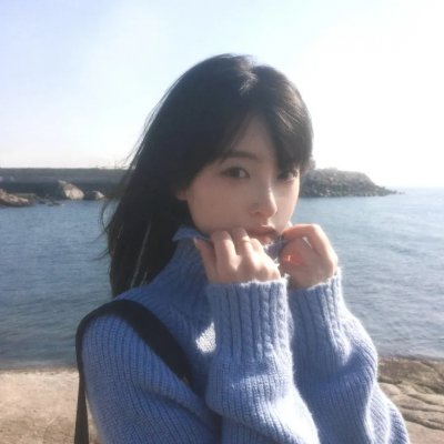 花落水流红